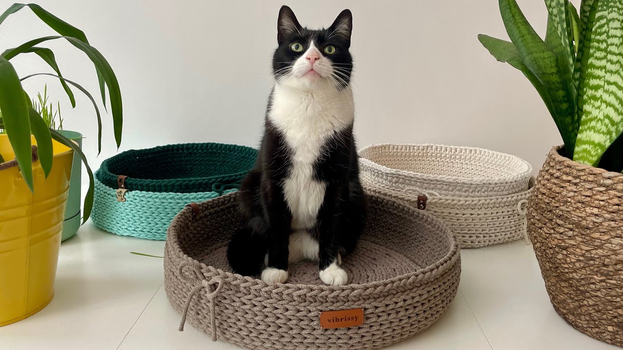 Crochet Cat Bed Tutorial