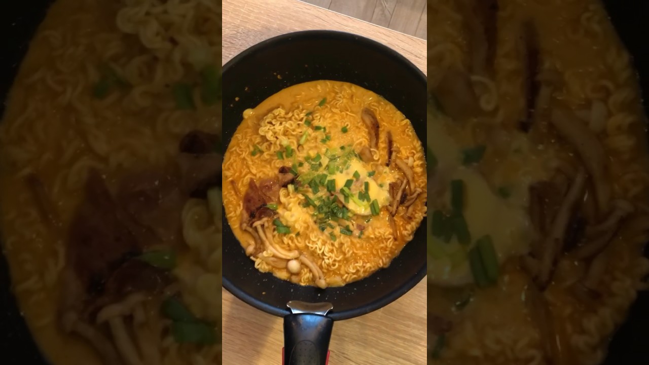 Сырная лапша с беконом 🍜 Учусь снимать видосики | Вкусно покушать с Tekcac