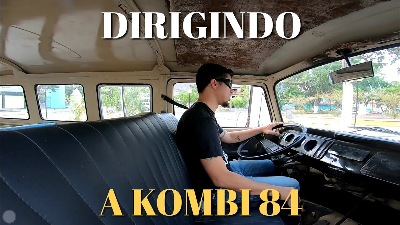 Dirigindo uma Kombi Clipper 84