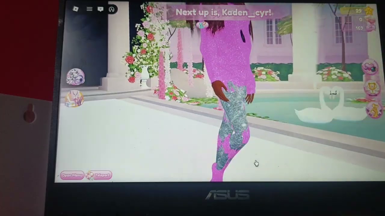 Playing dti on laptop for the first time 🐥