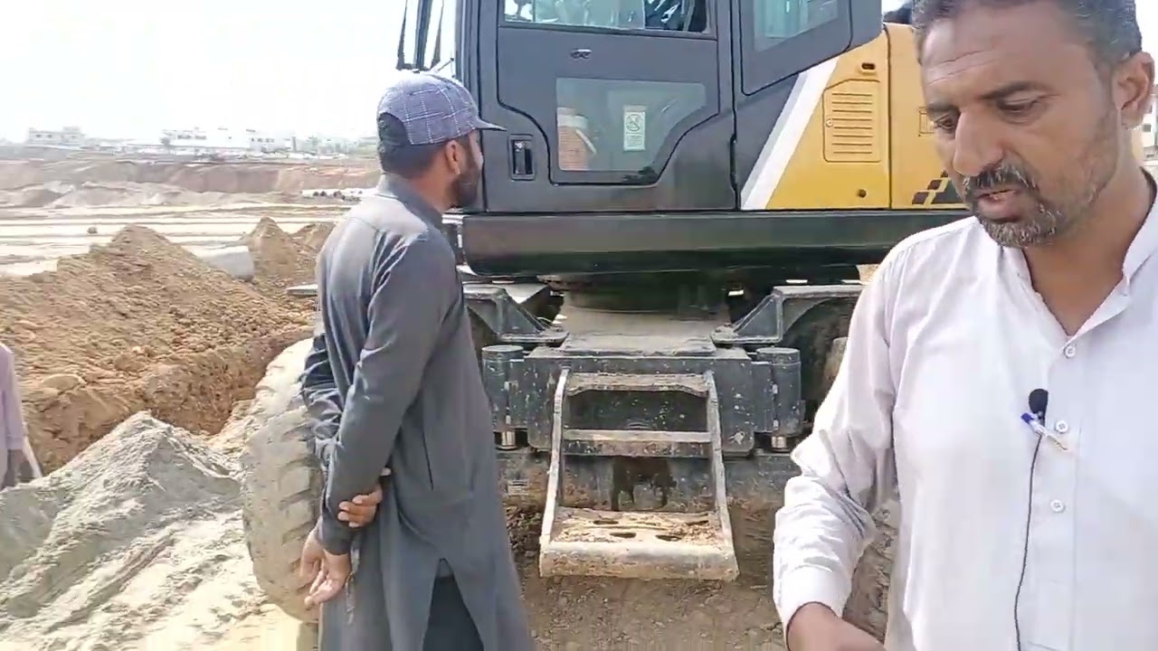 Sewerage Pipe Line & Manhole Work || Sewerage pipe line ka kam kasay hota hai