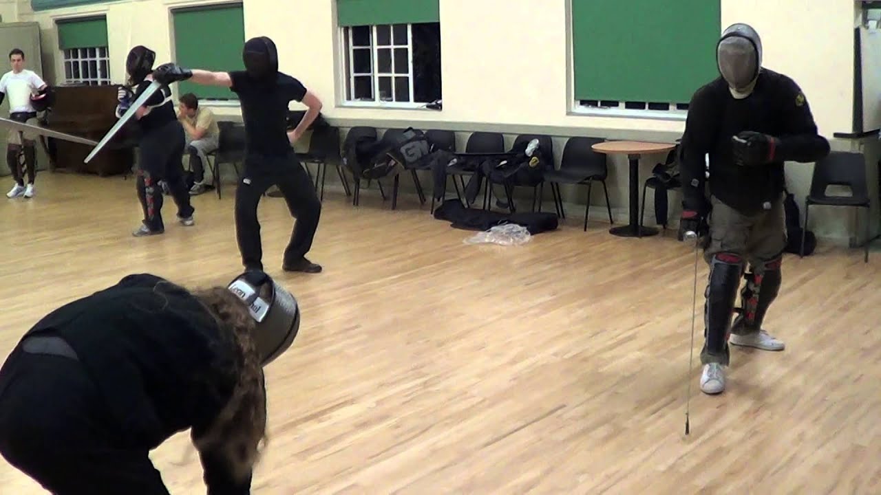 Sparring with Darkwood rapiers at Schola Gladiatoria