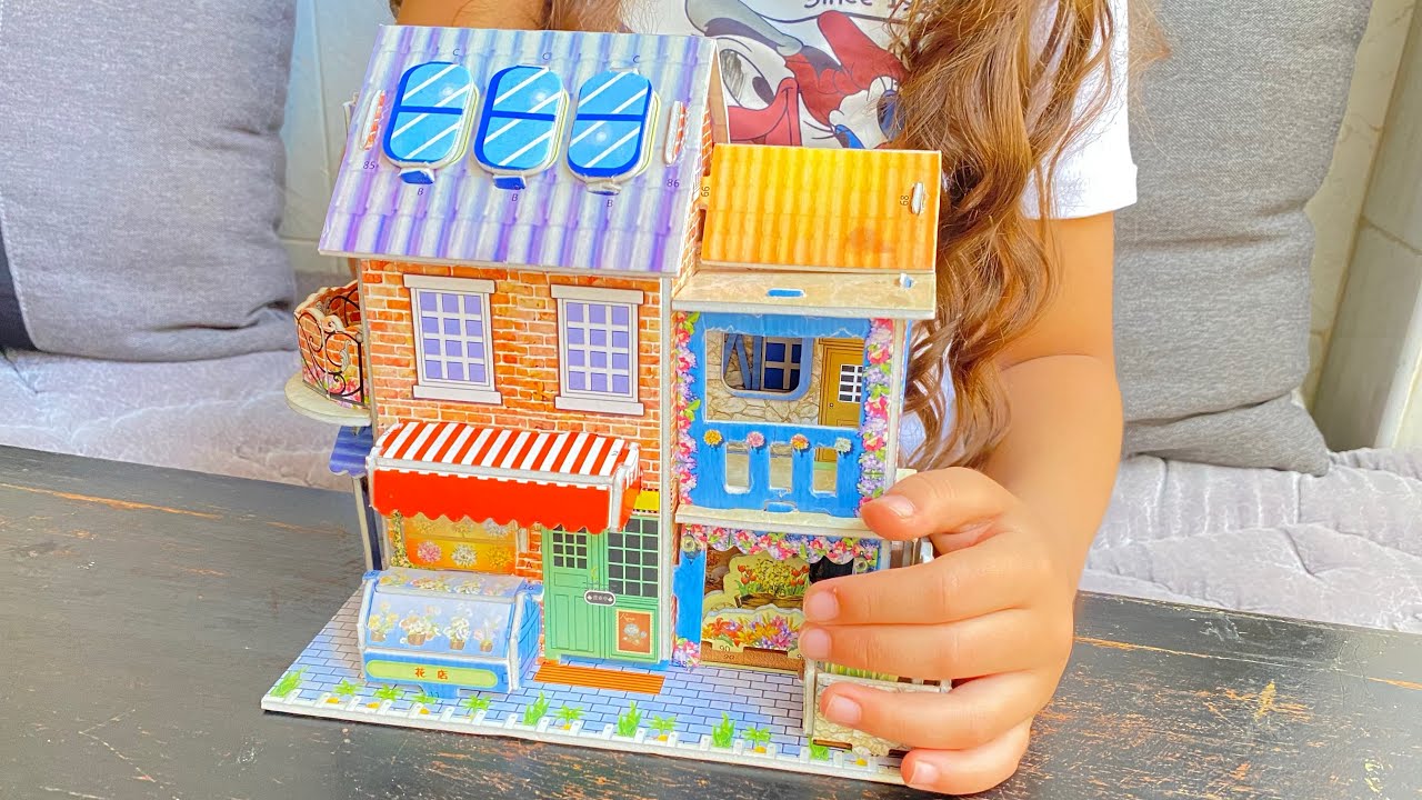 أول فيديو لبنتي ملك على اليوتوب❤️ طريقة تركيب لعبة puzzle 3d ❤️❤️