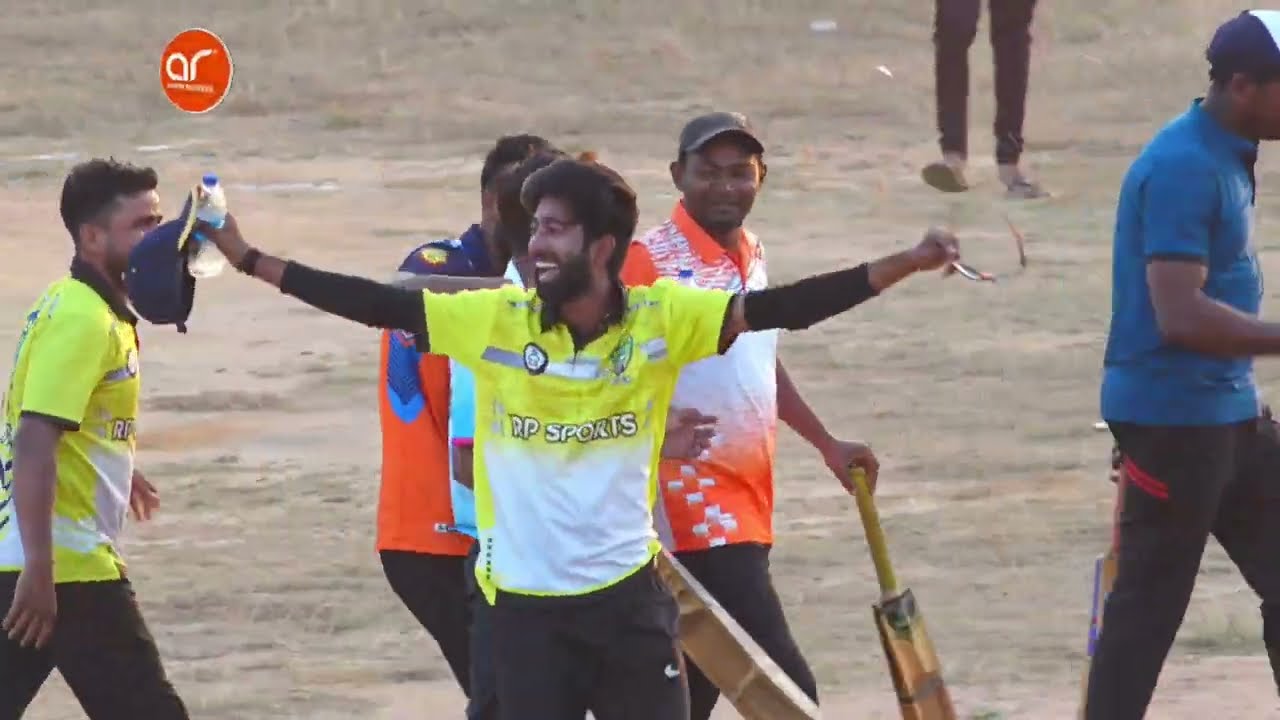 SAQLAINE UP COMING STAR 26 RUN IN 6 BALLS MUST WATCH