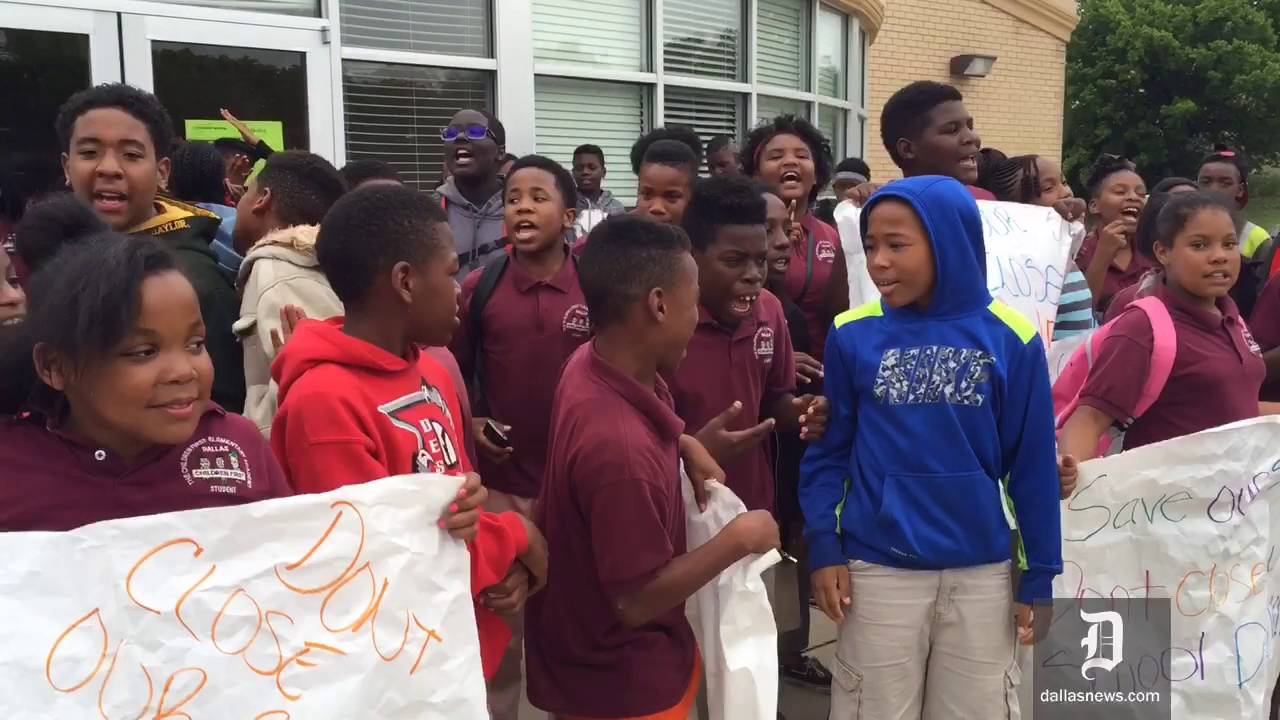 Students try to block TEA from entering Dallas charter school