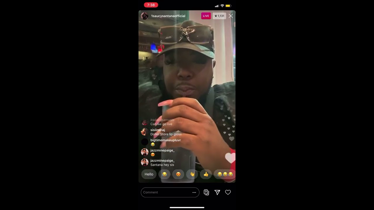 SAUCY SANTANA READS FRIENDS IN RESTAURANT 😂 WITH NEW MAN 👀