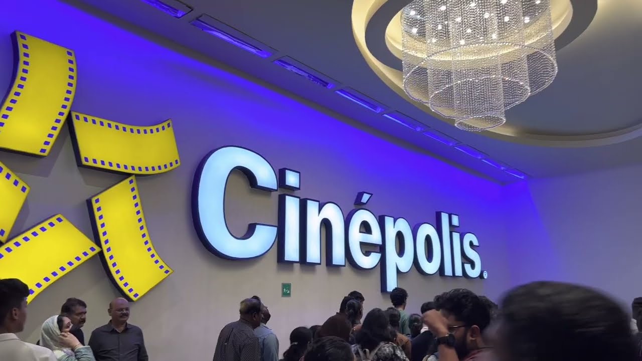 Cinepolis VIP Kochi Center Square Mall