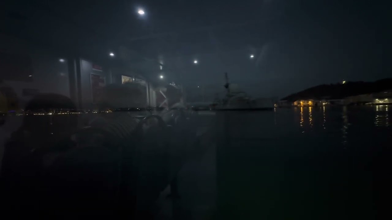 Réseau Mistral : Voyage en bateau-bus, Ligne 28M entre St Mandrier et Toulon (Rade de Toulon)