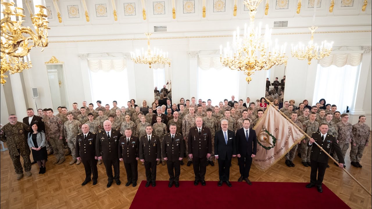 05.04.2023. Pulkveža Oskara Kalpaka profesionālās vidusskolas svinīgā karoga iesvētīšana Rīgas pilī