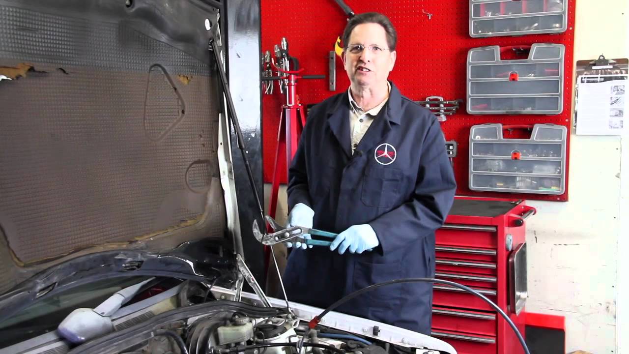 190E 300E 103 Engine Oil and Filter Change Tips by Kent Bergsma