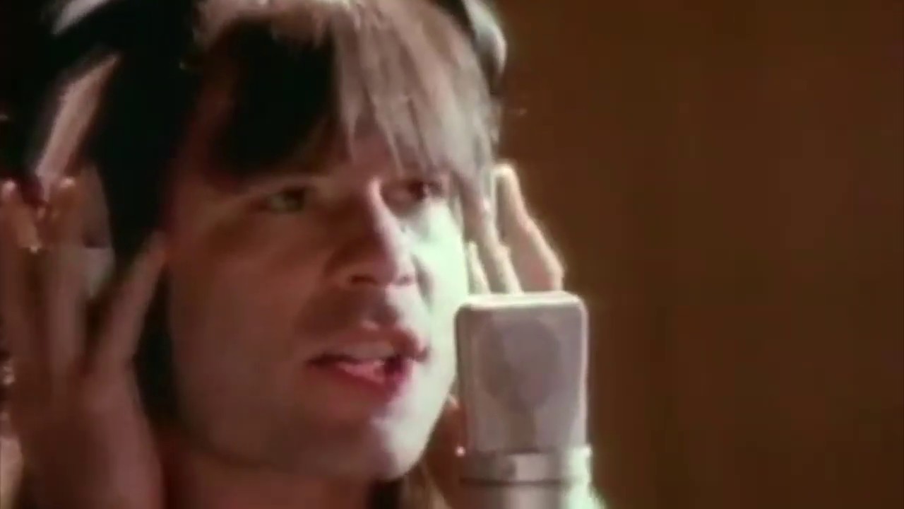 Iron Maiden - Bruce Dickinson singing in the studio
