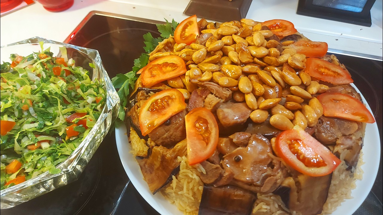 مقلوبة الخروف على الأصول… نكهة لا تُنسى