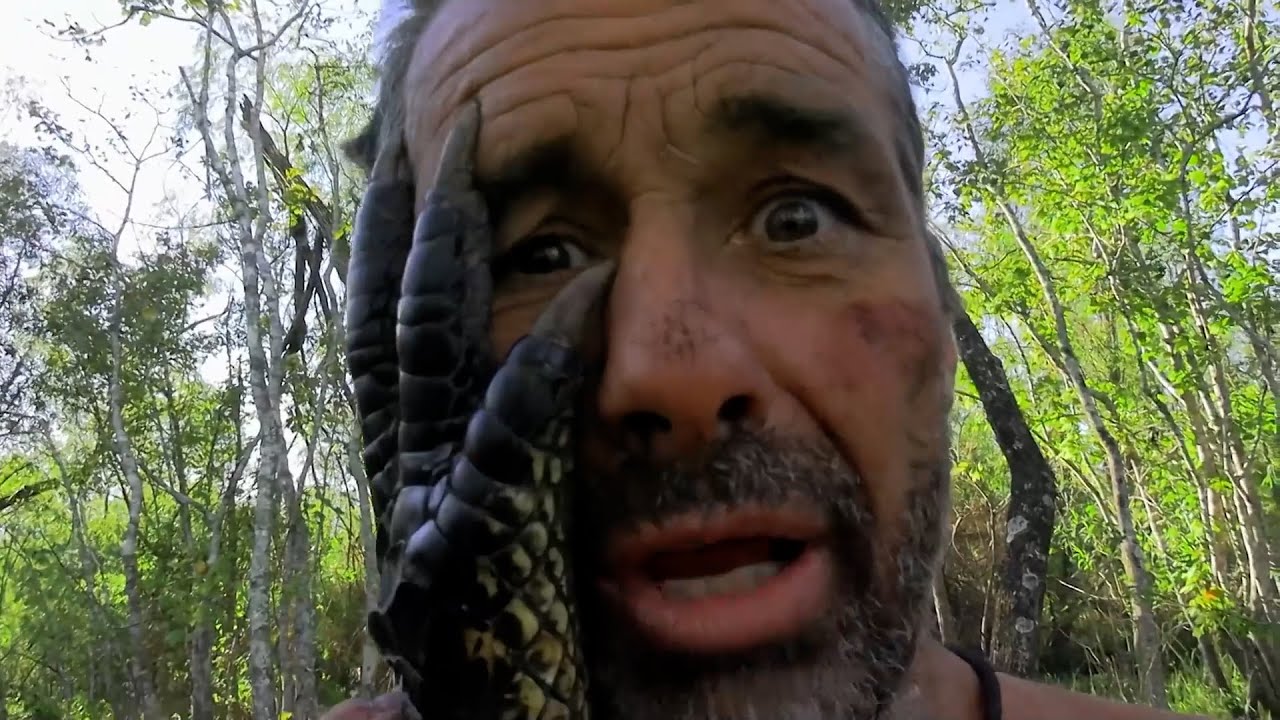 Survival Expert Captures Two Giant Crocodiles In 20 Days, Treating The Primal Jungle Like A Resort!