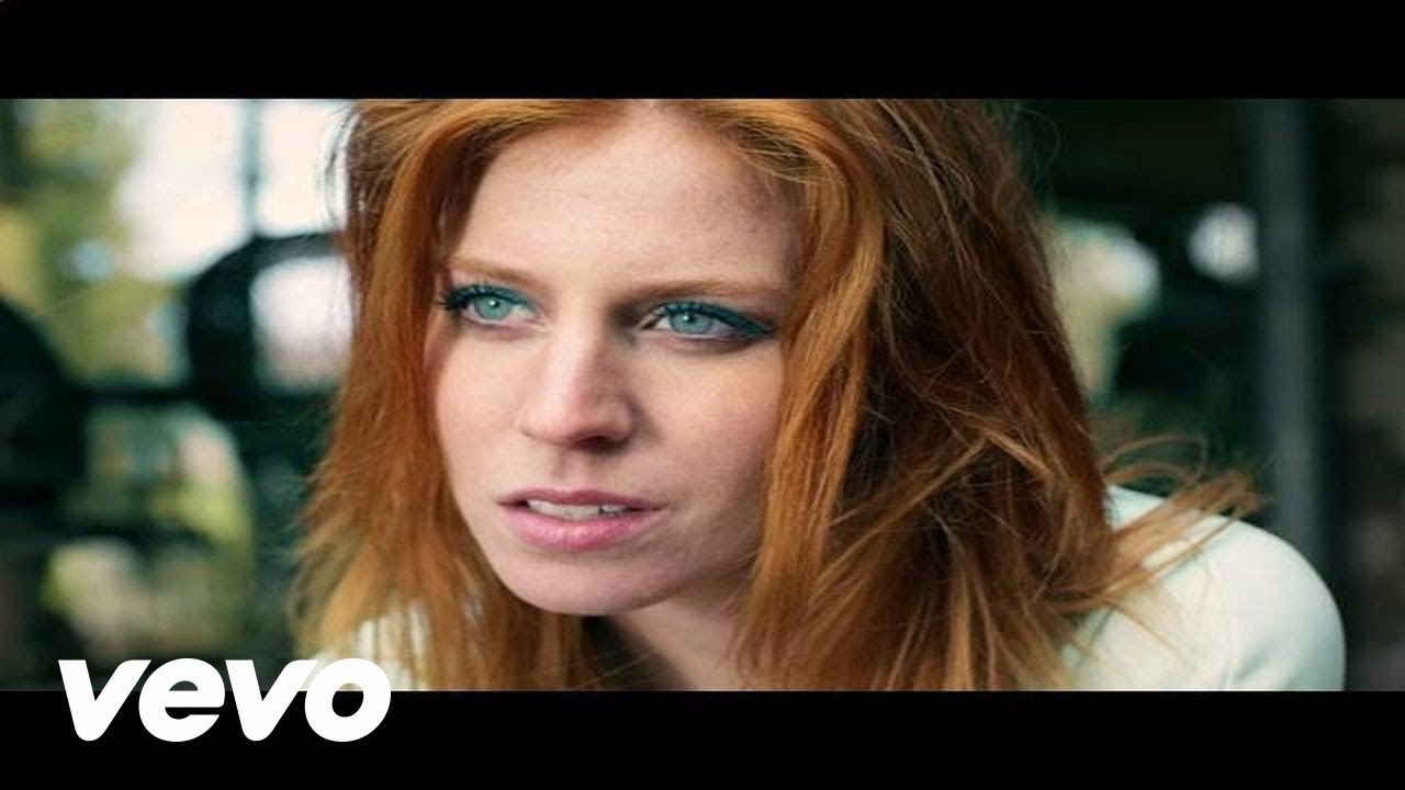 Elske DeWall - Stains On My Heart