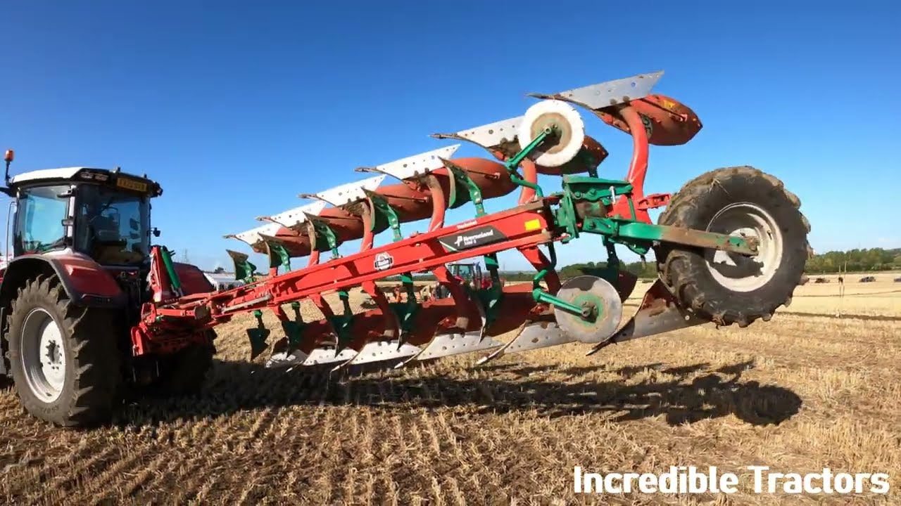 2022 Massey Ferguson 8s 205 7.4 Litre 6-Cyl Diesel Tractor (205 / 225 HP) with Kverneland Plough
