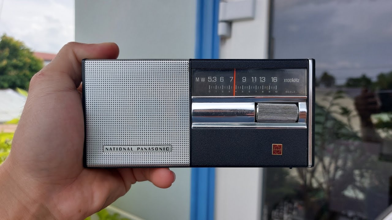 Radio National Panasonic R-138