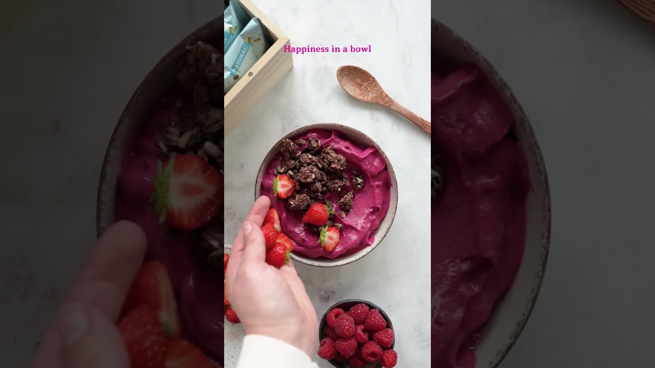 Pink Smoothie bowl