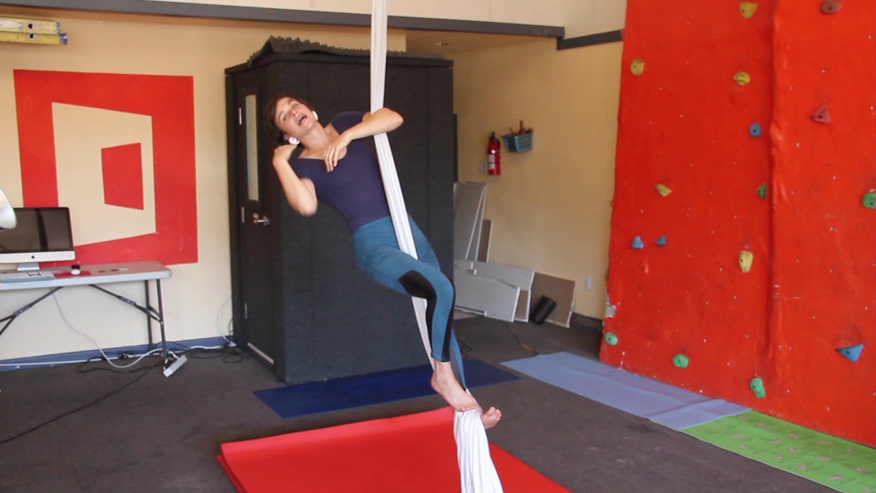 Aerial Silks (Tissu) FrenchClimb [peoplechandelier.com]