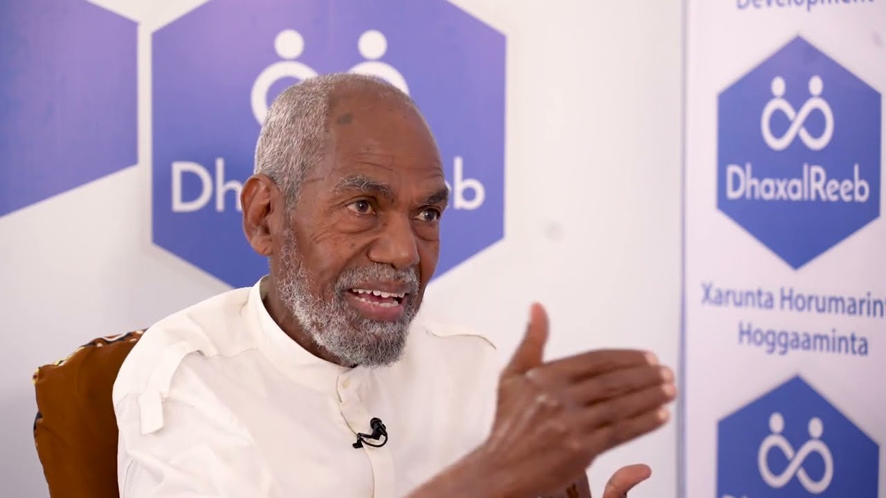 Qaybta 1aad. Af Soomaaliga ma dhowr af baa  mise waa hal af iyo lahjado | Barfasoor Cabdalla Mansuur