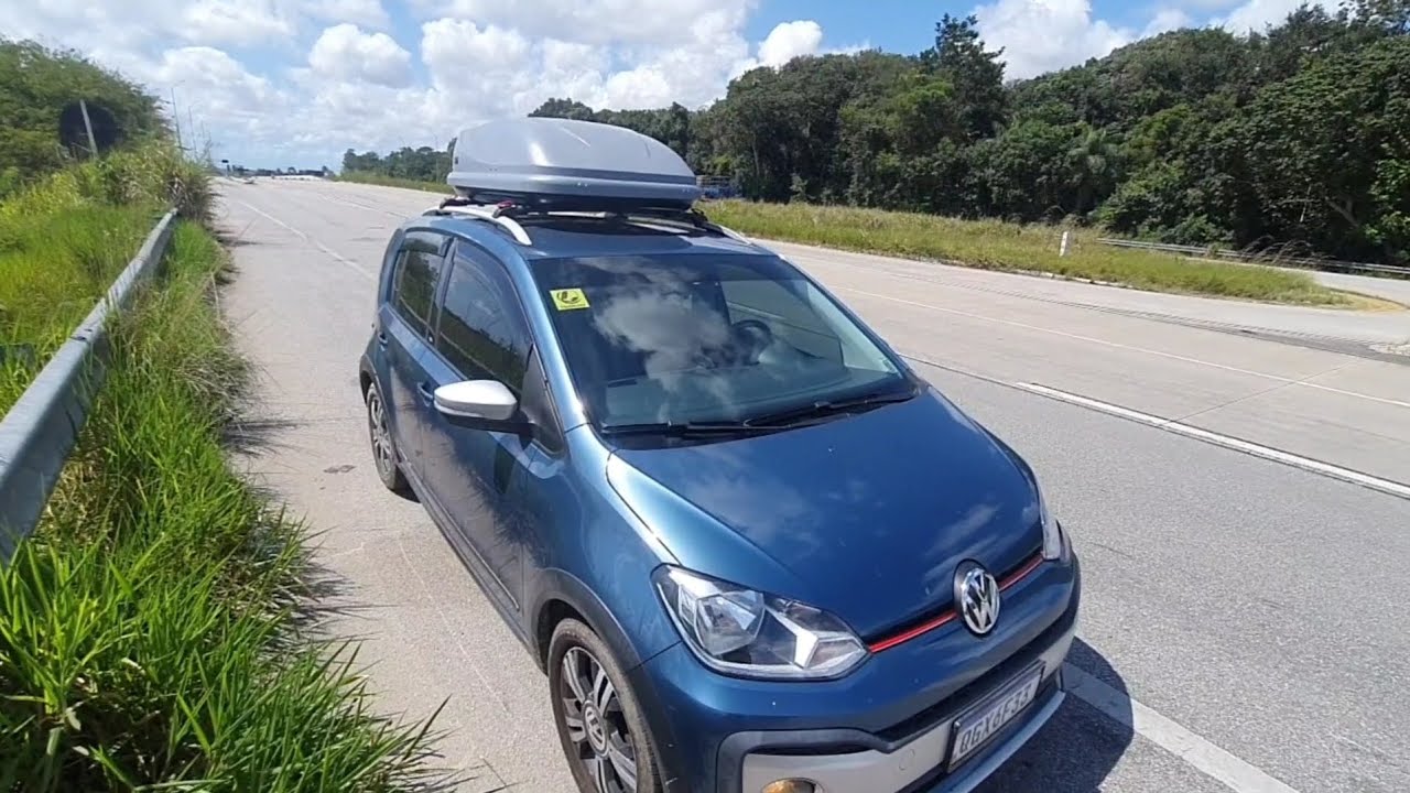 VW UP TSI com jetbag da Thule de 300 litros (OCEAN 80)