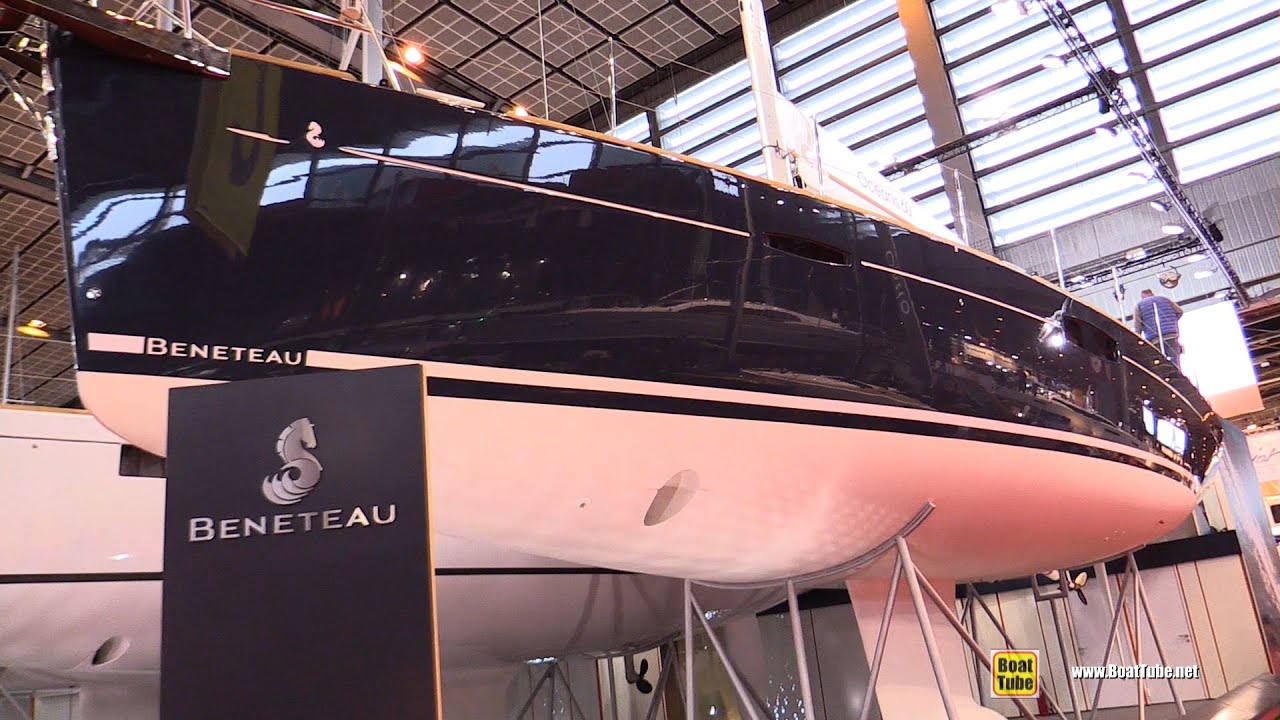 2016 Beneteau Oceanis 60 Sailing Yacht - Hull, Deck, Interior Walkaround - 2015 Salon Nautique Paris