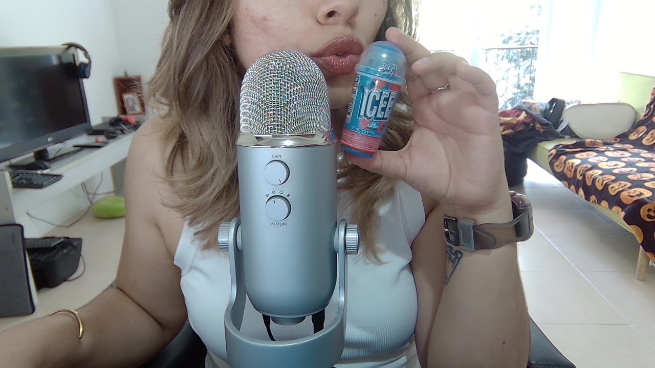 🍓❄️ ASMR Comiendo Raspberry ICEE Roll-On | Sonidos Dulces y Refrescantes