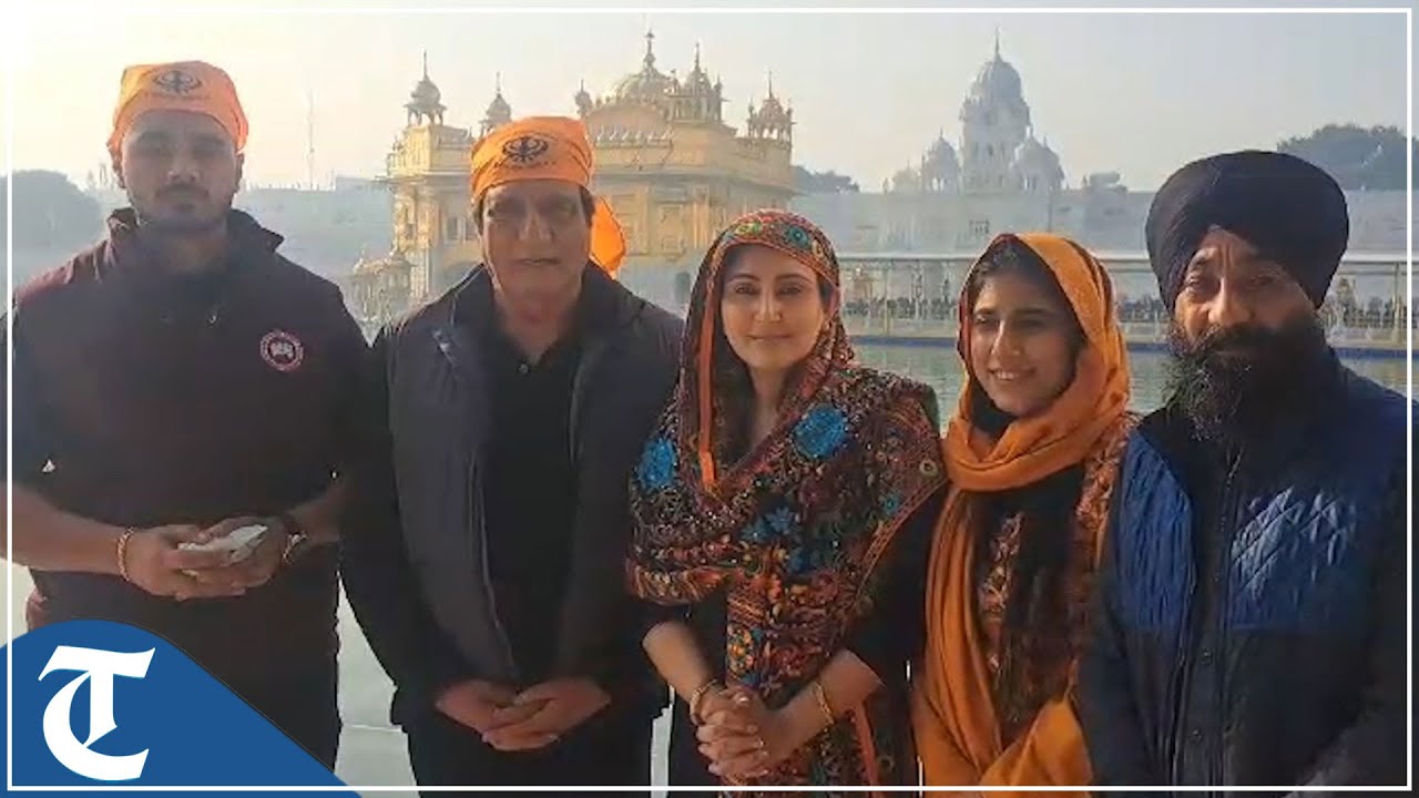 Actor Raj Babbar, family pay obeisance at Golden Temple in Amritsar