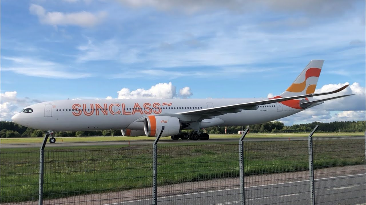 Stockholm Arlanda Planespotting (ARN). Arrivals at runway 08!