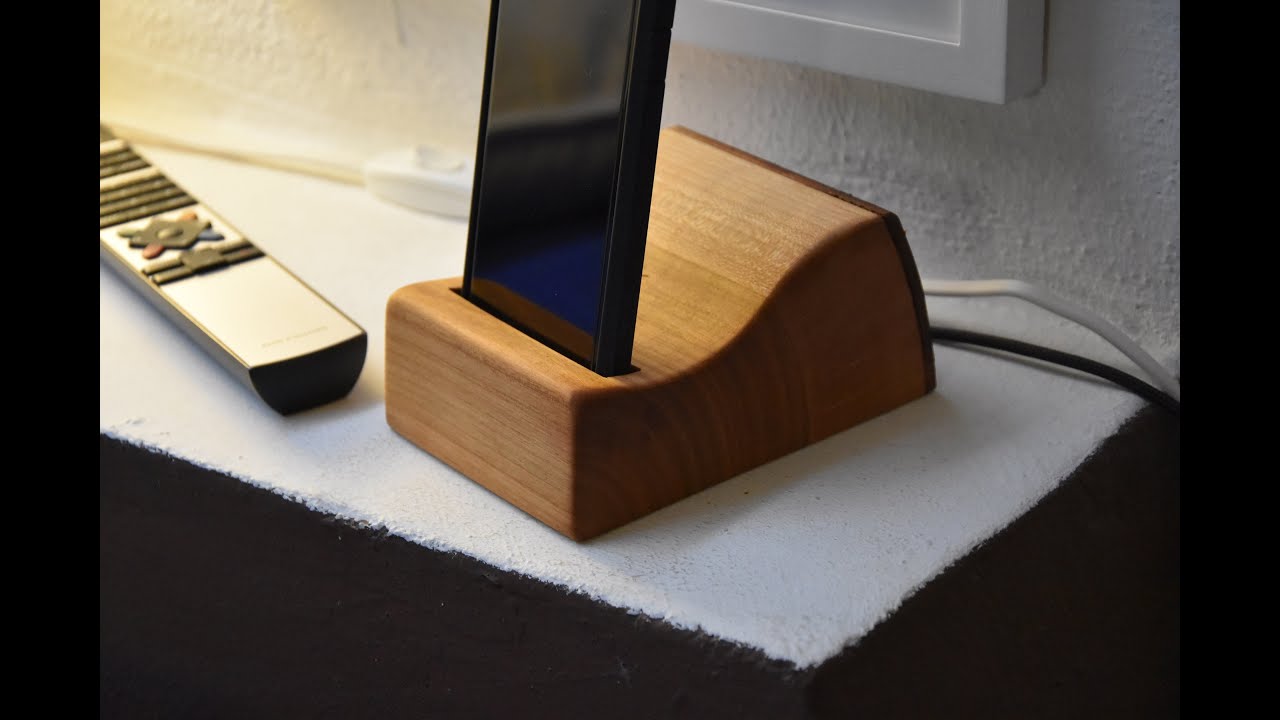 DIY | Design mobile phone docking station