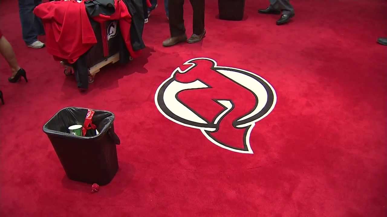 DON'T STEP ON THE LOGO - NHL Dressing Room Protocol