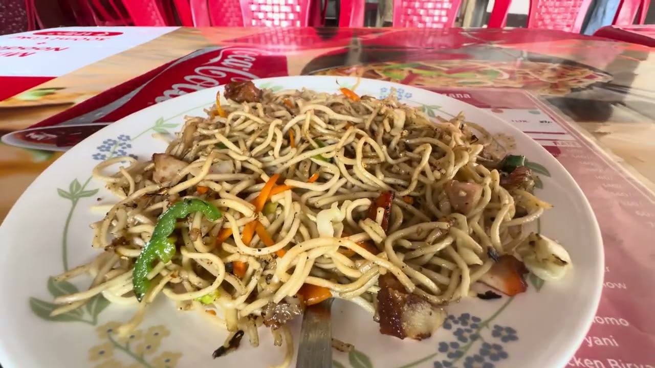 Eco park ja ke hakka noodles kha liya ....☺️