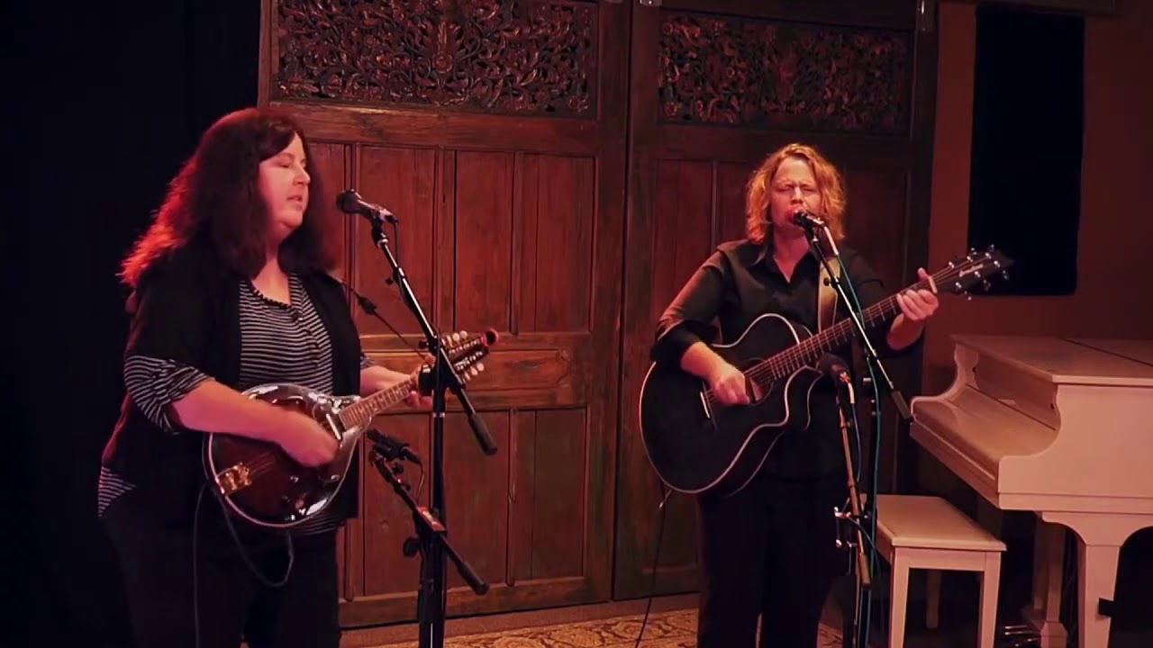 Jenn Snyder and Rochelle Smith - In The Morning (Live at Audio Lab)