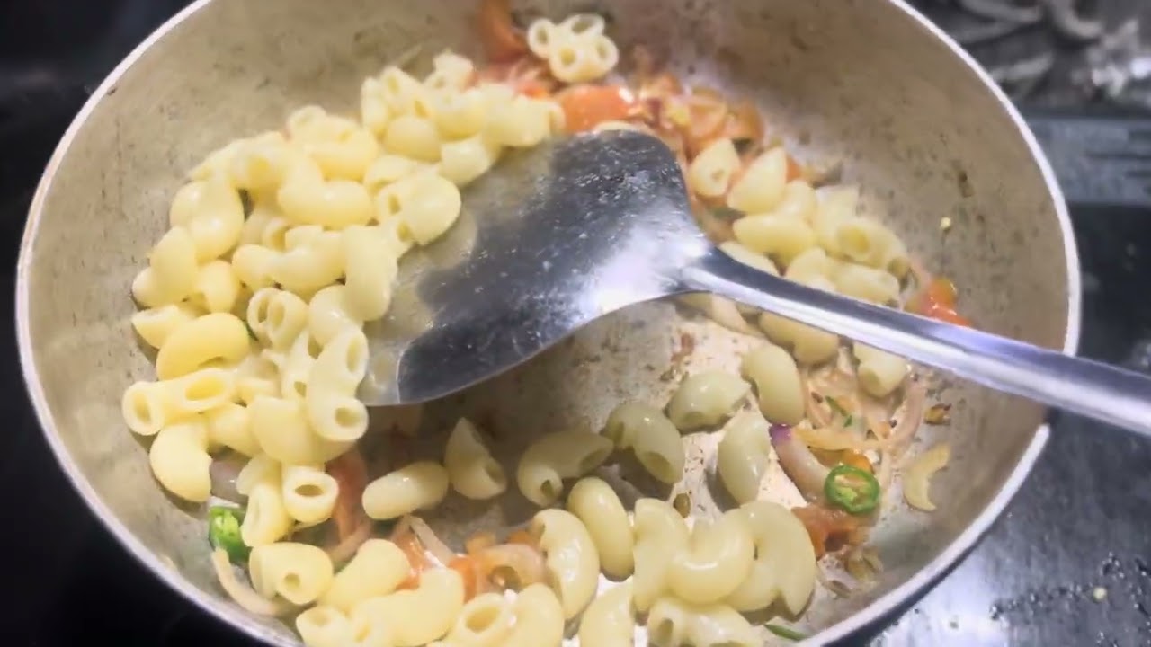 How to make Street style Macaroni/pasta at home.