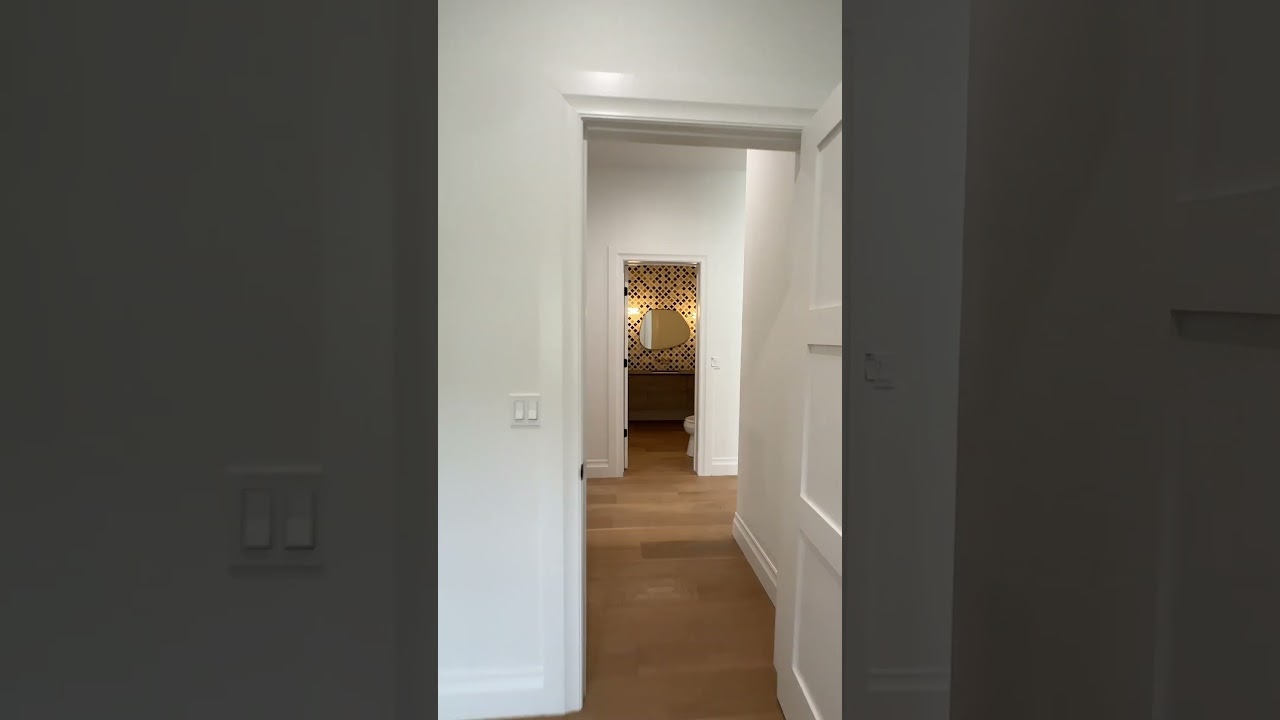 Speed Golf House Tour in the Suburbs of New York City #shorts
