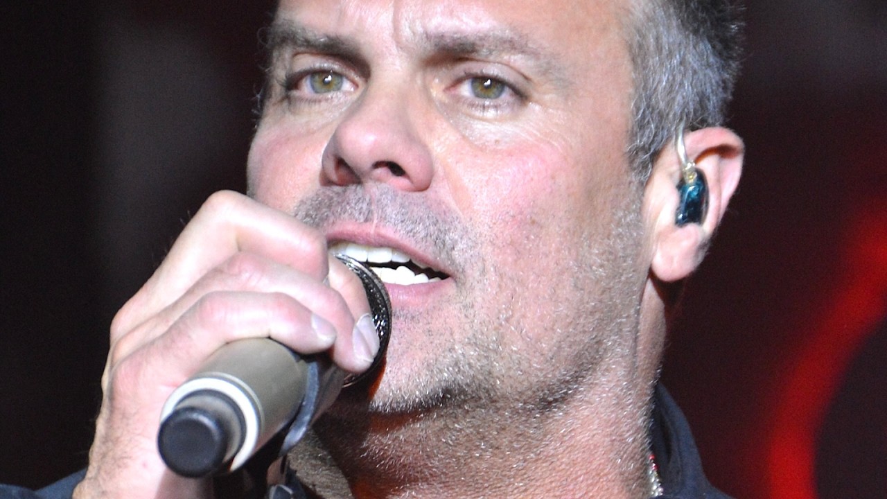 '90s Musicians Who Died In Bizarre Ways