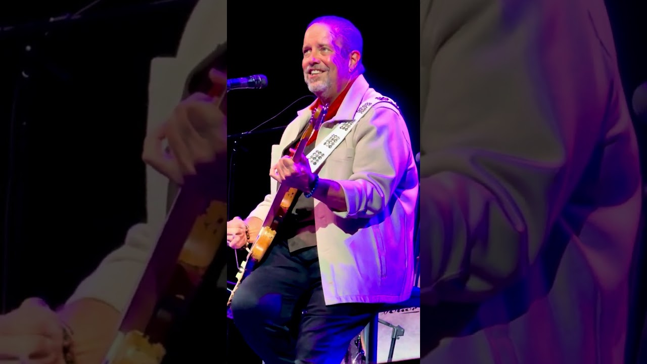 Raul Malo & the Mavericks - “Havana’s Midnight” (St. Charles MO, 24 April 2025)