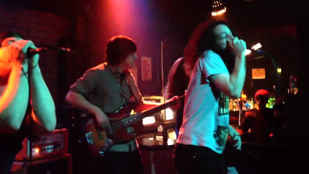 A Lot Like Birds - Orange Time Machines Care (Live)