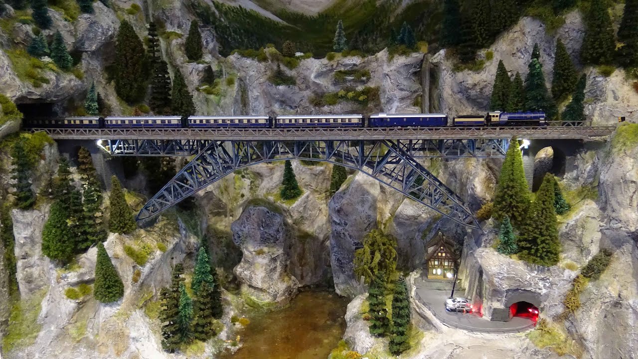 Stephen'z Miniature World. A Z gauge (spur Z) model railway in 1:220 scale.