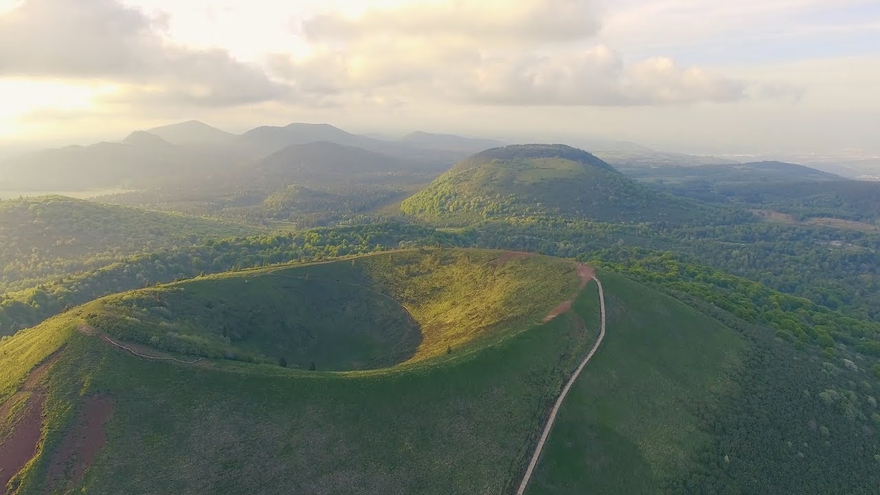 Escapade Puy de Pariou - Drone Video - DJI Phantom Pro