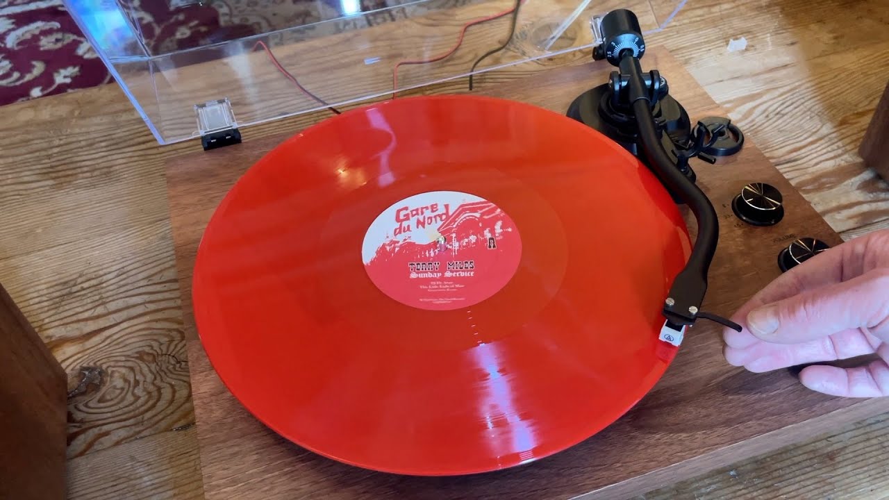 THE QLEARSOUL SOULBOX S1 Vinyl Record Player - With Bluetooth -  Full Demo & Review by  Terry Miles