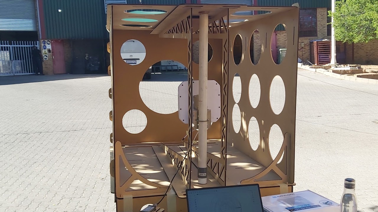 Compact Gain Measurement Chamber: 100x smaller & cheaper than conventional anechoic chamber!