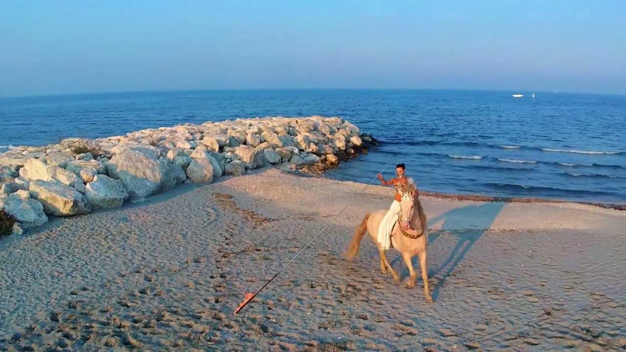 Silvia Elena Resta - artista equestre - backstage photoshooting