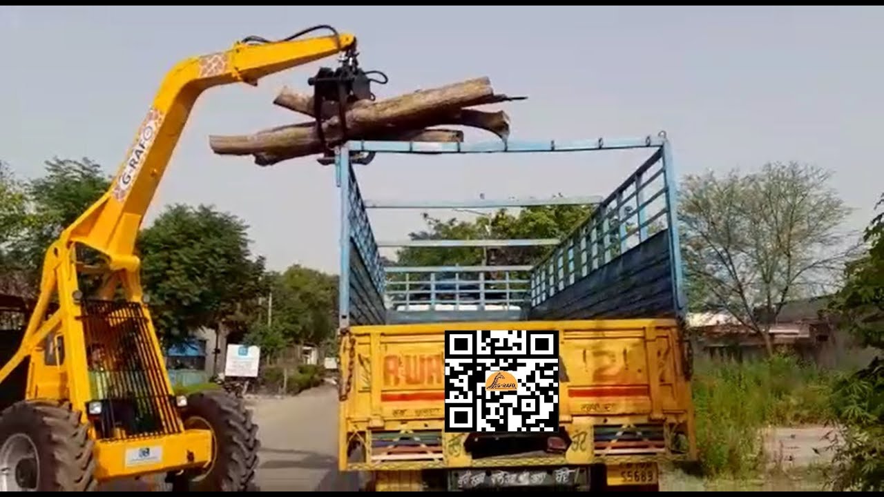 G RAFO with Log Grapple लक्कड़ Attachment,  options with 3 Wheeled Versatile Loading machine