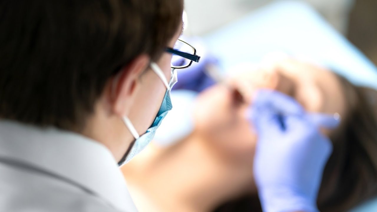 Oral Surgery Clinical - Extraction Upper 6