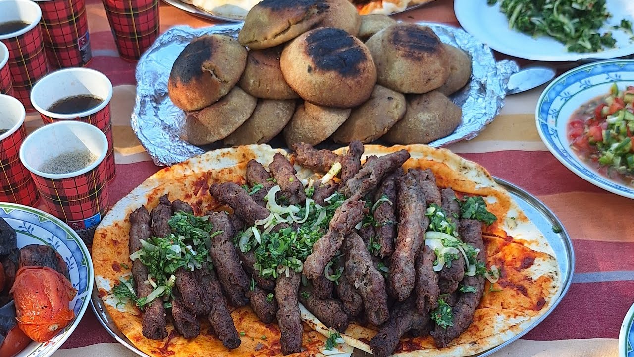مشاوي شقف وكباب لحم خاروف بنكهة والمذاق العالمي بالأمتياز