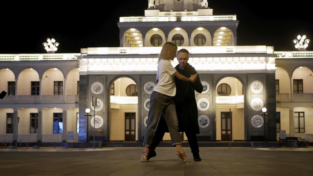 Pavel Sobiray and Ksenia Putko. Street Tango.