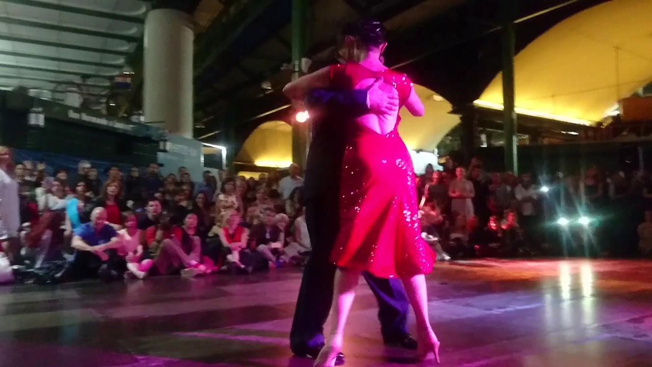 Elizabeth Knock and Luis Predieri dancing milonga at Borough Market, London, May 2017