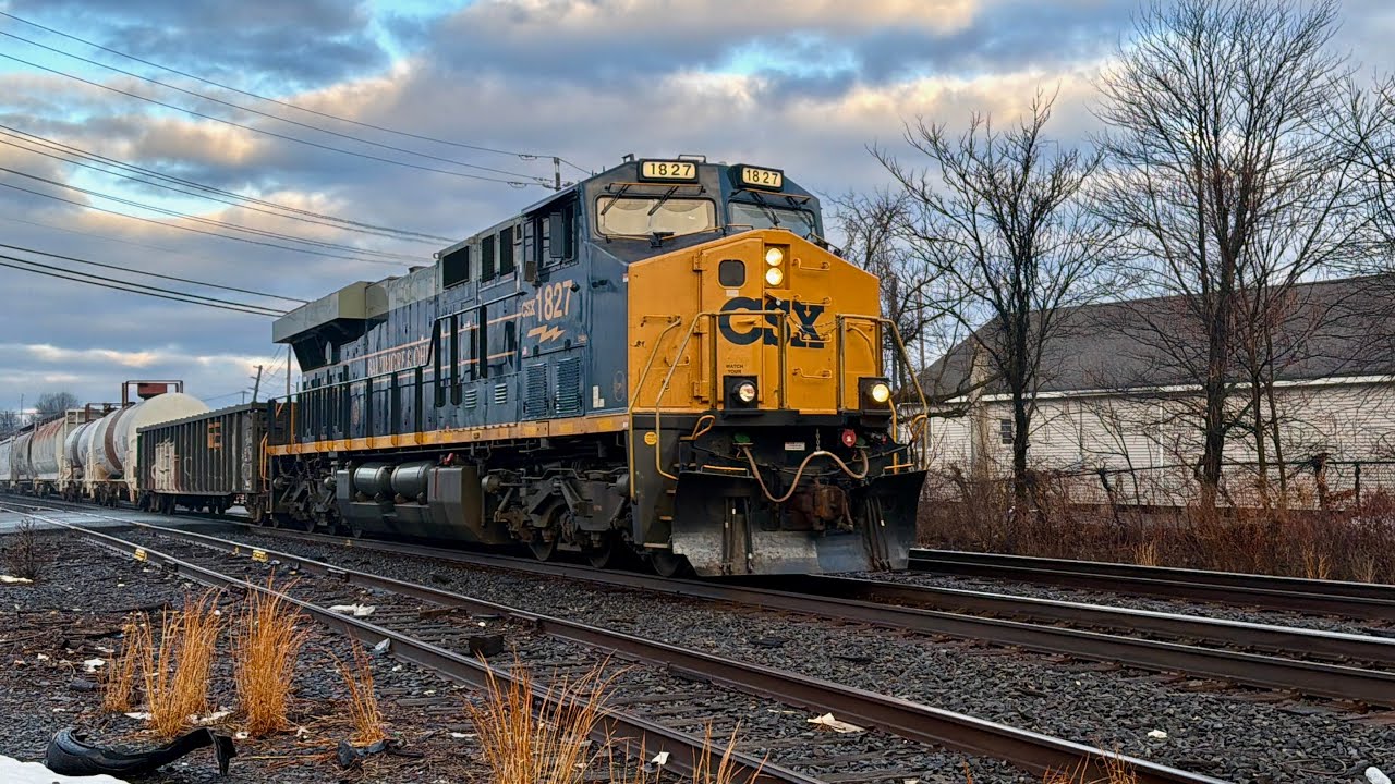 CSX 1827 ES44AH Baltimore & Ohio Heritage Unit Leads CSX M410 in South Plainfield, NJ 2/21/26