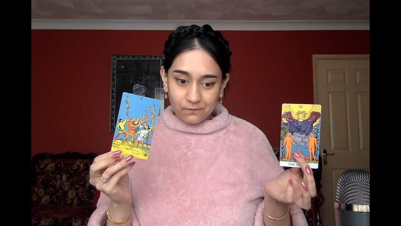 THIS PERSON GOT A TAROT READING ABOUT YOU! 😳