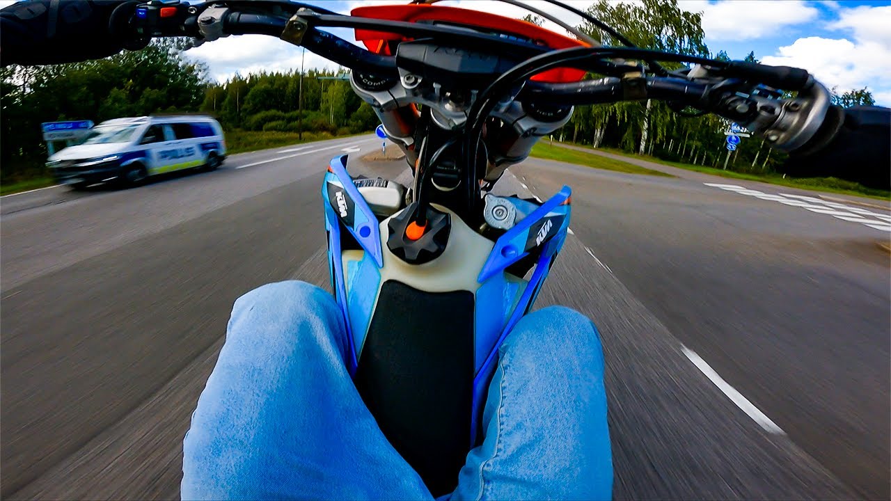 3 Minutes 45 Seconds Of SUPERMOTO Traffic FELONIES
